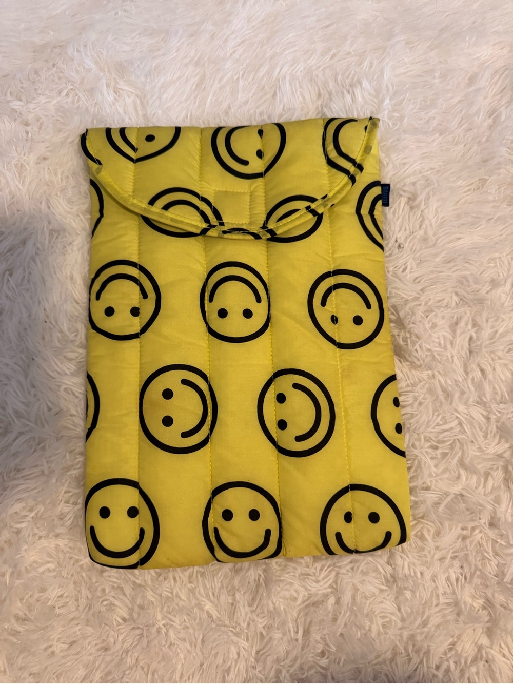 BAGGU Yellow Smiley Puffed Laptop Sleeve